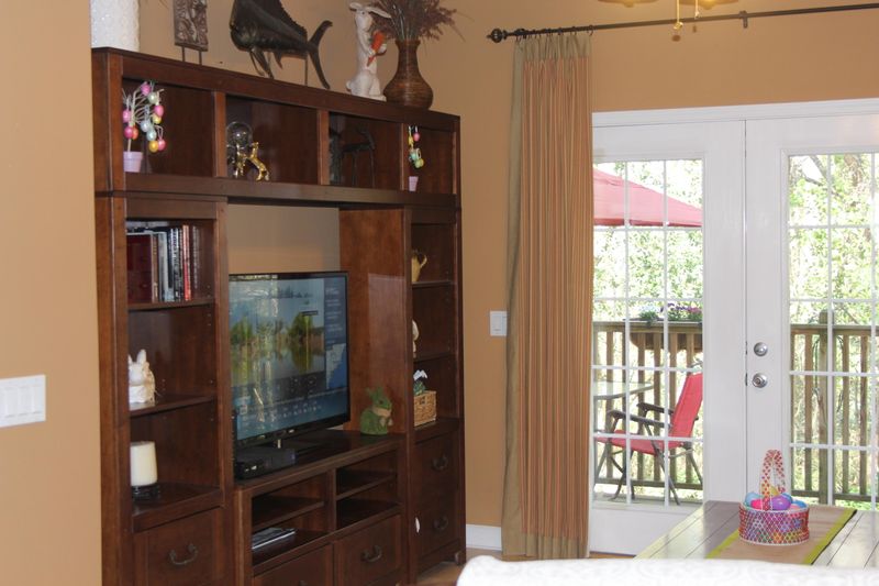 949 E Est #103, Charleston, SC 29414