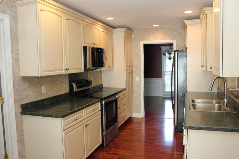 206 Fort St, Summerville, SC 29485