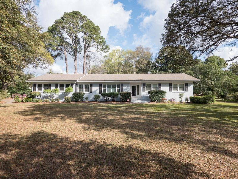 693 Gregg Dr, Charleston, SC 29412
