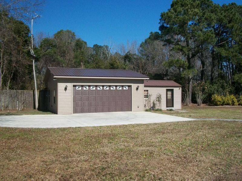 112 Jacks Ln, Bonneau, SC 29431