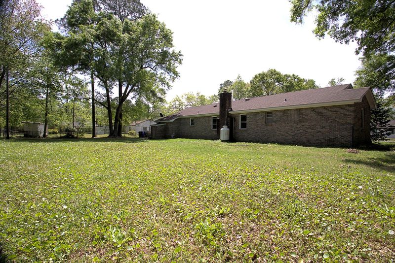 1571 Traywick Ave, Johns Island, SC 29455