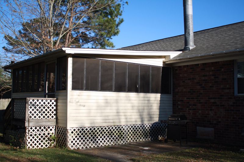 1528 Wakendaw Rd, Mount Pleasant, SC 29464