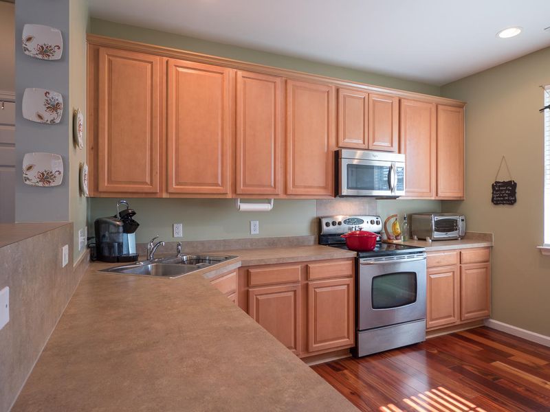 1278 Fenwick Plantation Rd, Johns Island, SC 29455