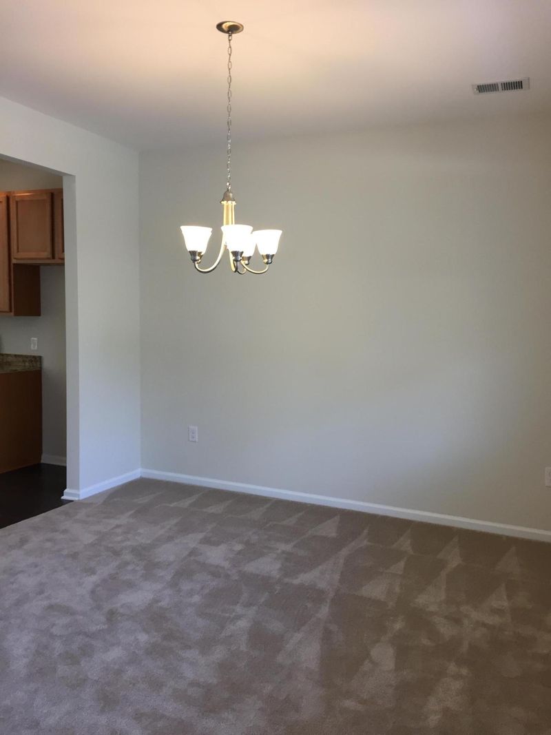 352 Flyway Rd, Goose Creek, SC 29445