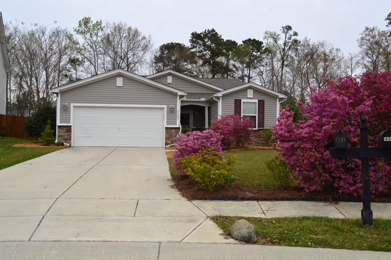 7105 Lanier St, Hanahan, SC 29410