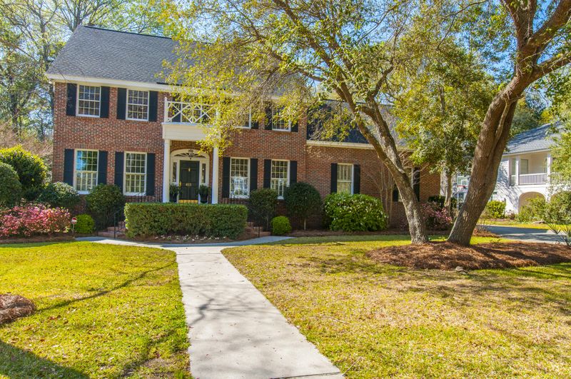 411 Rice Hope Dr, Mount Pleasant, SC 29464