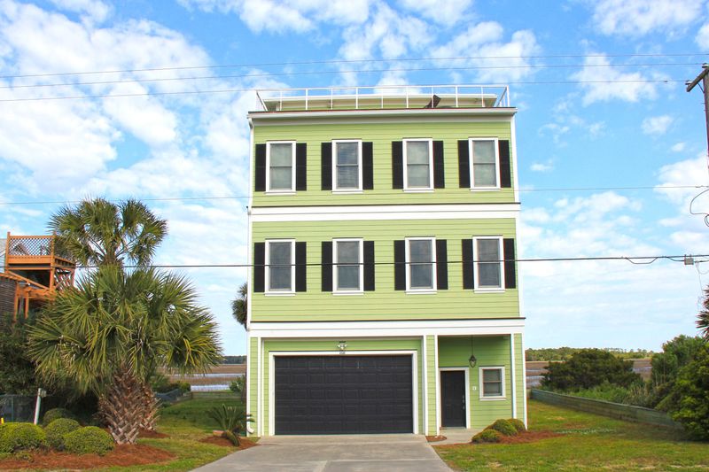 1606 E Ashley Ave, Folly Beach, SC 29439