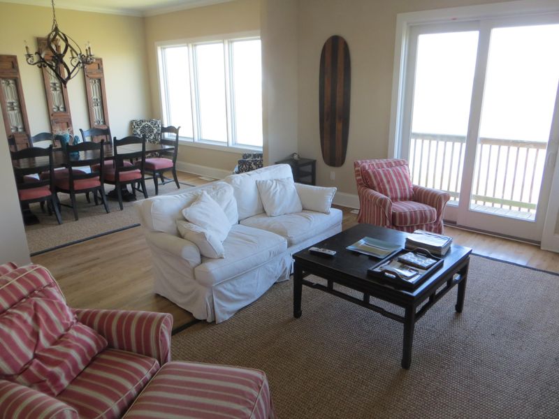 1606 E Ashley Ave, Folly Beach, SC 29439