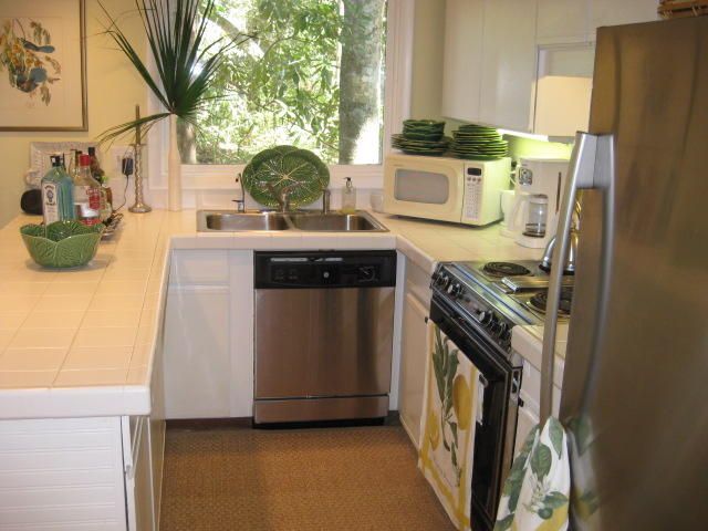 622 Magnolia Ct, Edisto Beach, SC 29438
