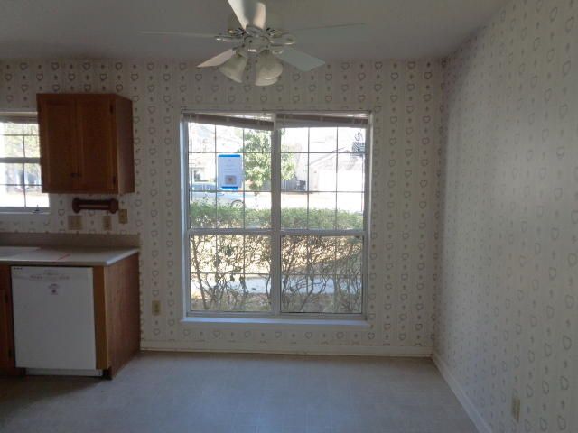 225 Hastings Dr, Goose Creek, SC 29445