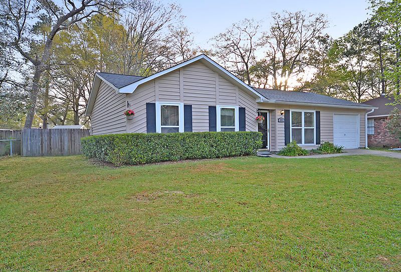 114 Iron Rd, Summerville, SC 29483
