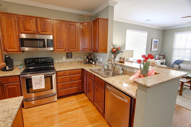 1703 Brittlebush Ln, Johns Island, SC 29455