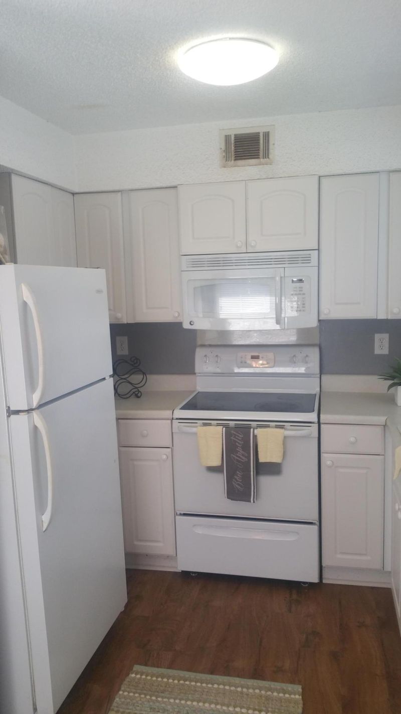 114 Luden Dr #D, Summerville, SC 29483