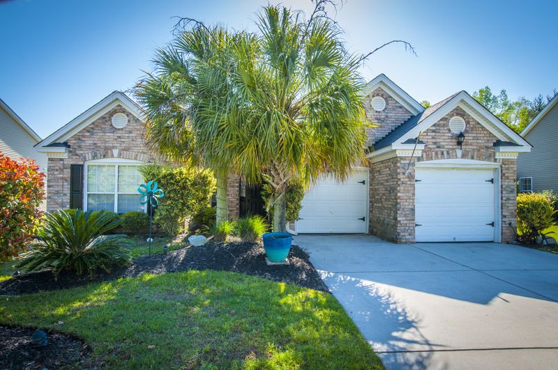 9323 Harroway Rd, Summerville, SC 29485