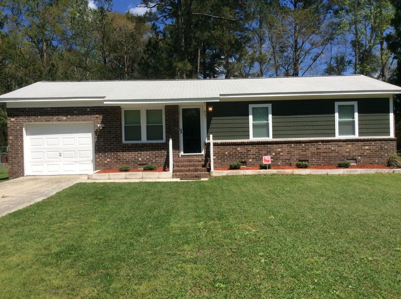 331 Water Oak Dr, Goose Creek, SC 29445