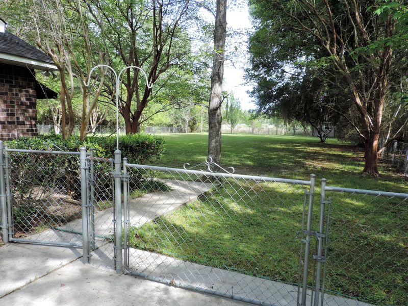1300 Mccrae Dr, Moncks Corner, SC 29461