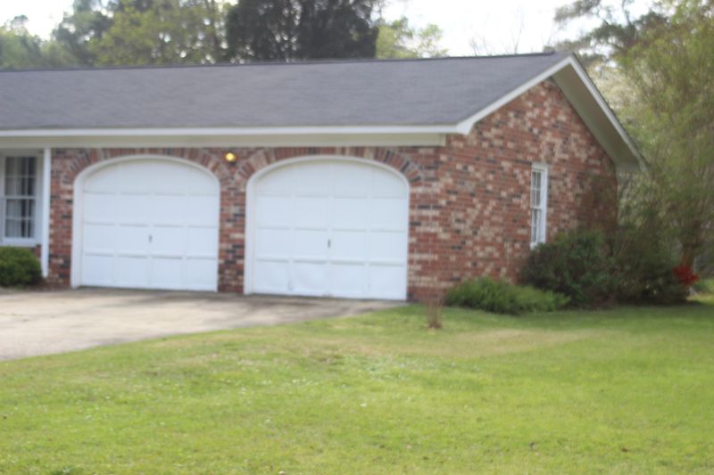 8313 Bordeaux Ct, North Charleston, SC 29406