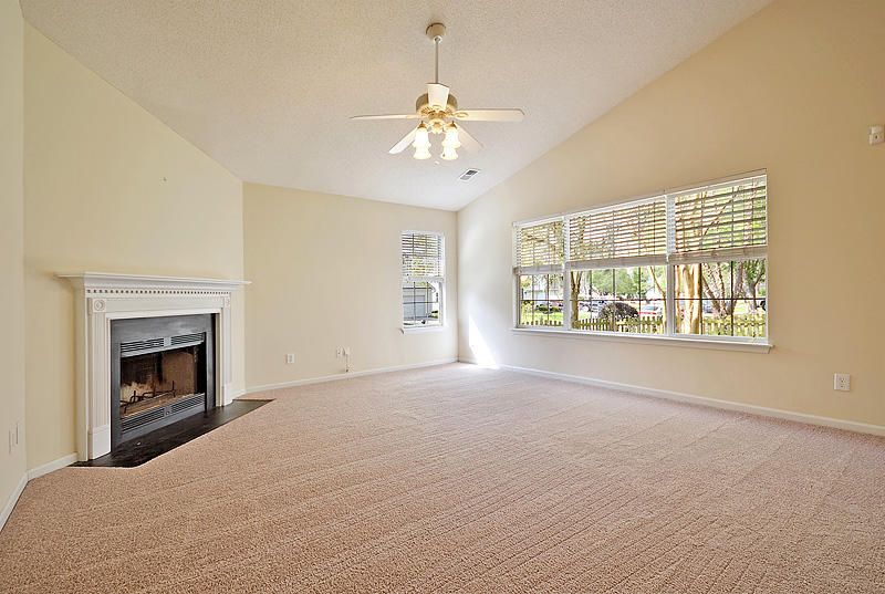 8512 Falling Leaf Ln, North Charleston, SC 29420