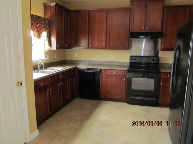7471 Painted Bunting Way, Hanahan, SC 29410