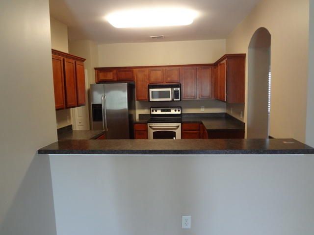 218 Summer View Rd, Summerville, SC 29483