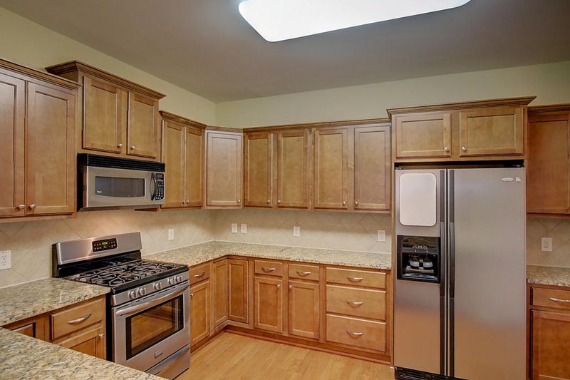 263 Fair Sailing Rd, Mount Pleasant, SC 29466