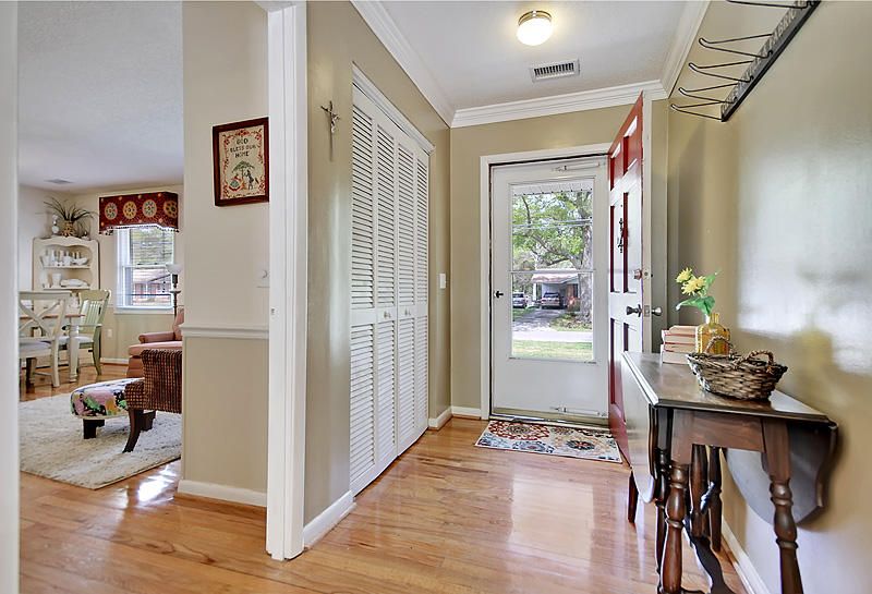 1731 Ashworth Ln, Charleston, SC 29412