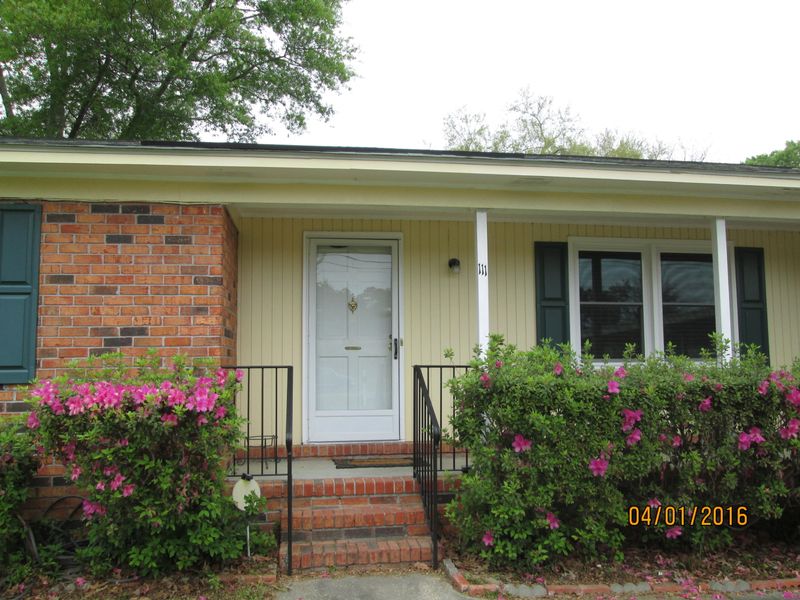 111 Alma Dr, Summerville, SC 29485