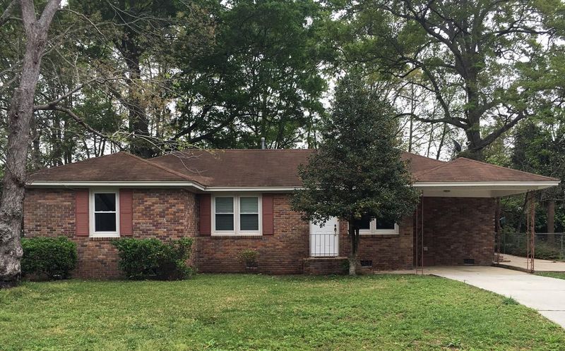 305 Circle Dr, Summerville, SC 29485