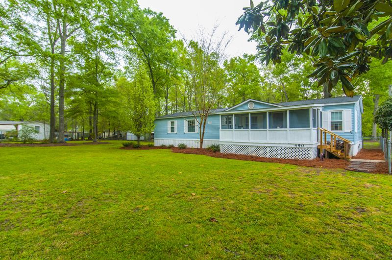 490 Renau Blvd, Summerville, SC 29483