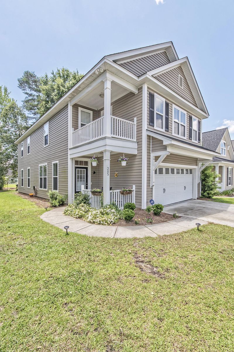 385 Chemistry Cir, Ladson, SC 29456