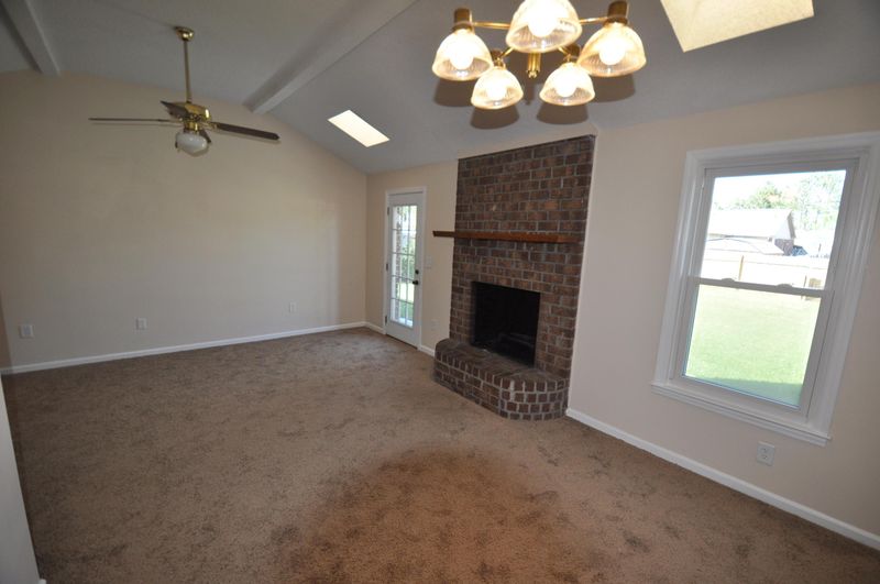 7728 Rosin Dr, North Charleston, SC 29418