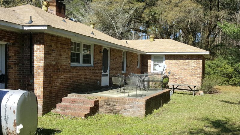 4015 N Highway 17, Awendaw, SC 29429