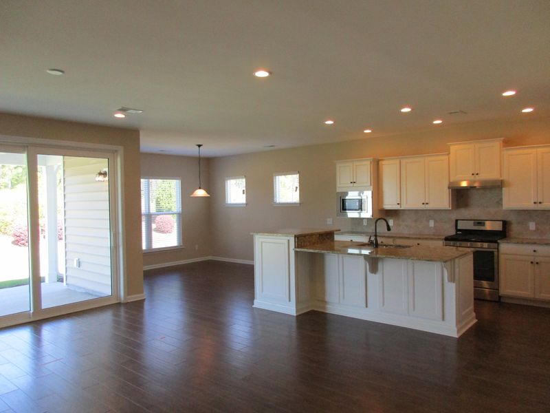 521 Tranquil Waters Way, Summerville, SC 29483