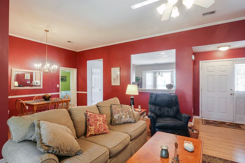 2076 Bancroft Ln, Mount Pleasant, SC 29466