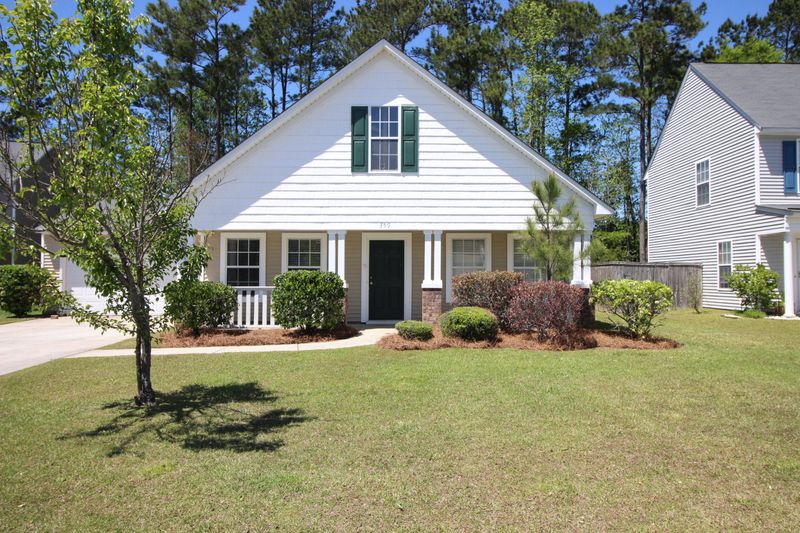 359 Dunning Rd, Summerville, SC 29483
