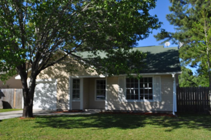 122 Cambridge Rd, Summerville, SC 29483