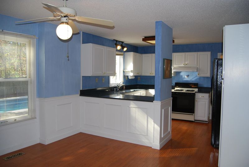 1866 Houghton Dr, Charleston, SC 29412