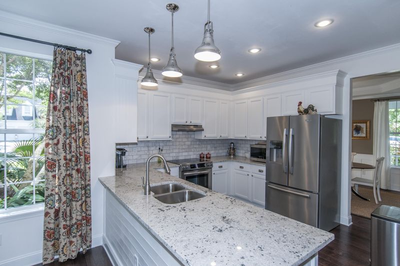 1399 Lakecrest Ct, Mount Pleasant, SC 29466