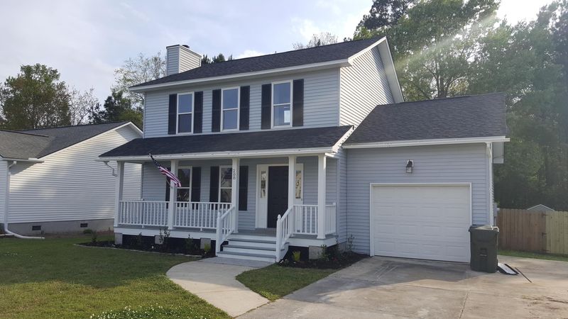 208 Two Hitch Rd, Goose Creek, SC 29445