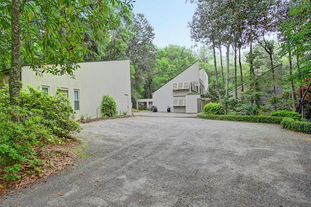 14 Middleton Oaks Rd, Charleston, SC 29414