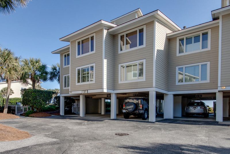 10 Seagrove Villas #A, Isle Of Palms, SC 29451