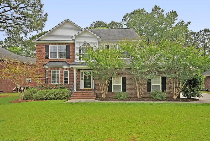 5449 Clairmont Ln, North Charleston, SC 29420