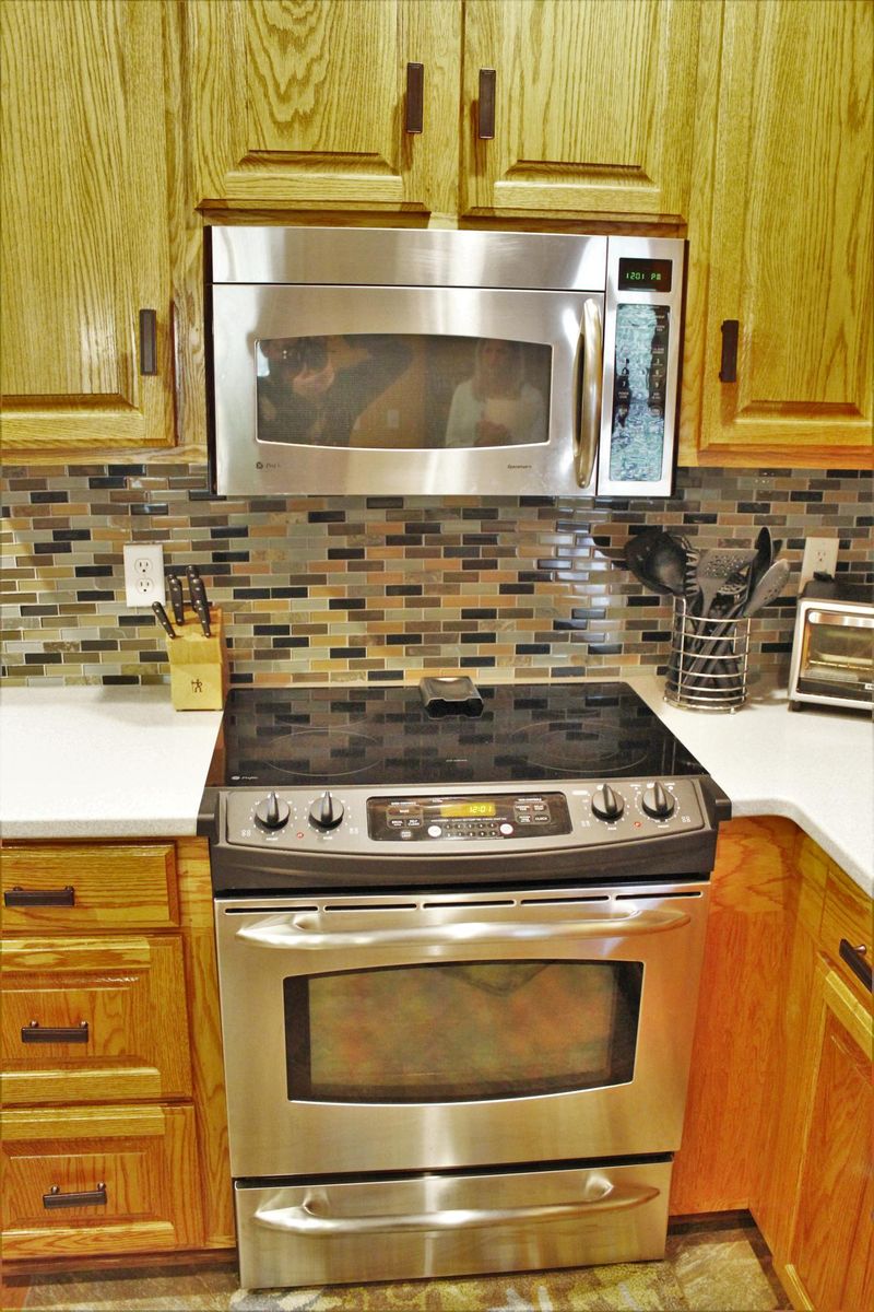 8759 Evangeline Dr, North Charleston, SC 29420