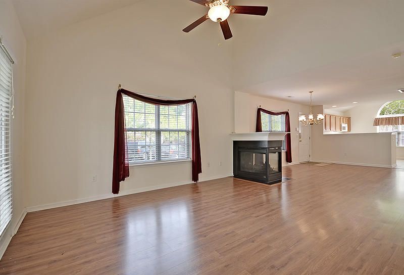 8612 Grassy Oak Trl, North Charleston, SC 29420
