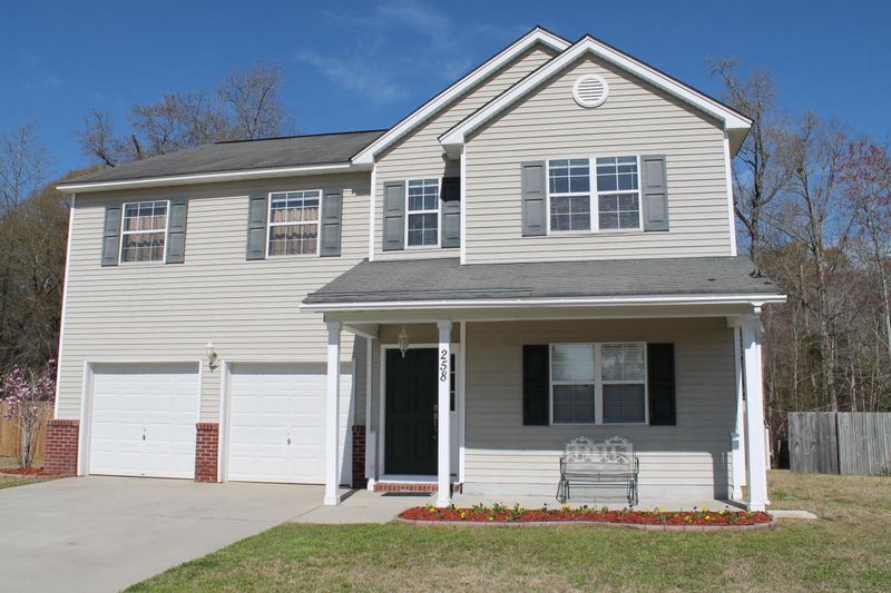 258 Ponderosa Dr, Ladson, SC 29456