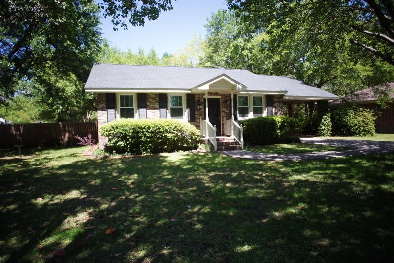 1846 Overdell Dr, Charleston, SC 29407