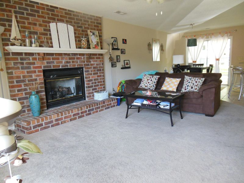 121 Lancelot Hall, North Charleston, SC 29418