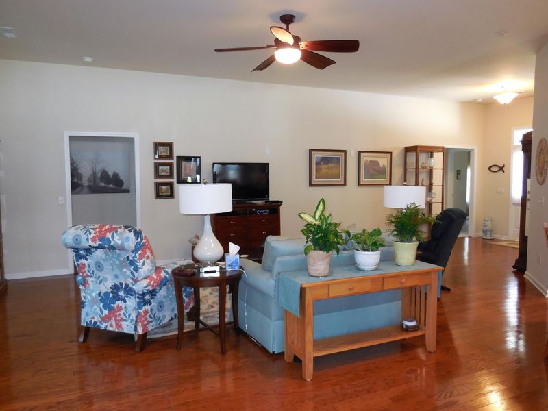 402 Decatur Dr, Summerville, SC 29483
