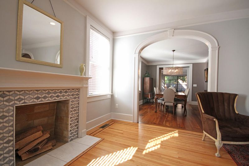 103 Ashley Ave, Charleston, SC 29401