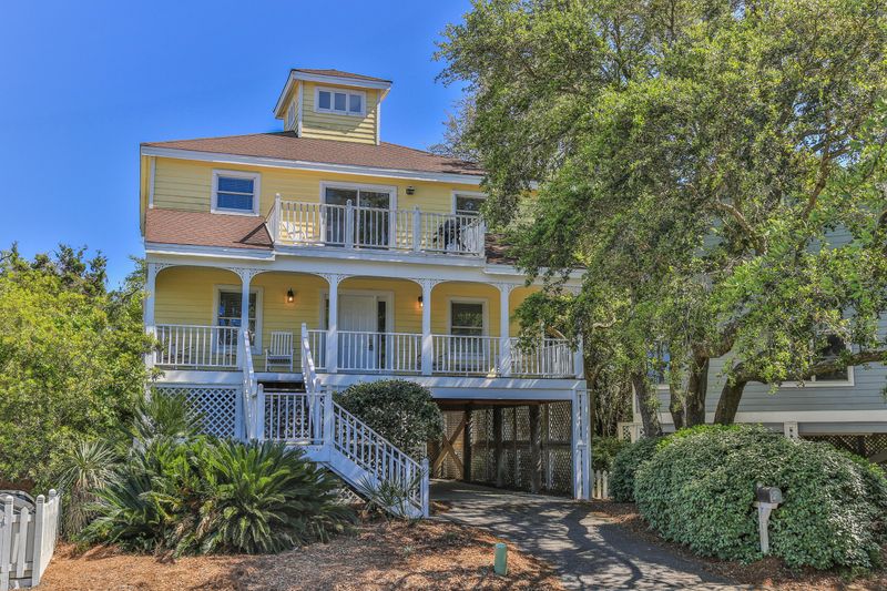 49 Pelican Reach, Isle Of Palms, SC 29451